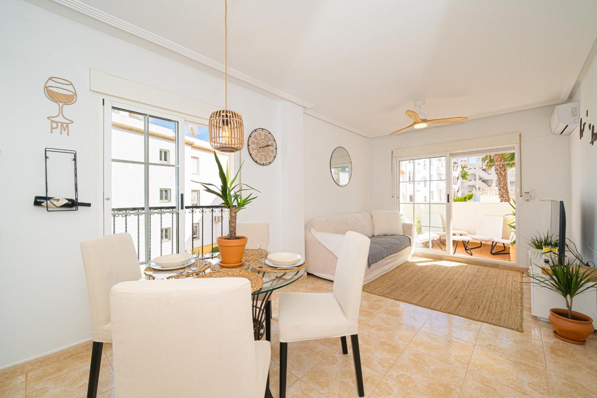 Villamartin Apartment. Excellent Location For Golfers, Cyclists And Hikers Екстер'єр фото